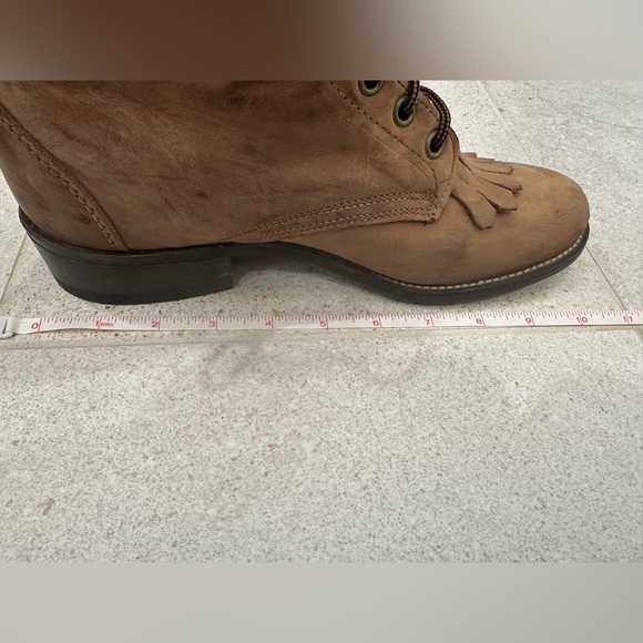 Laredo - Picture 5 of 5